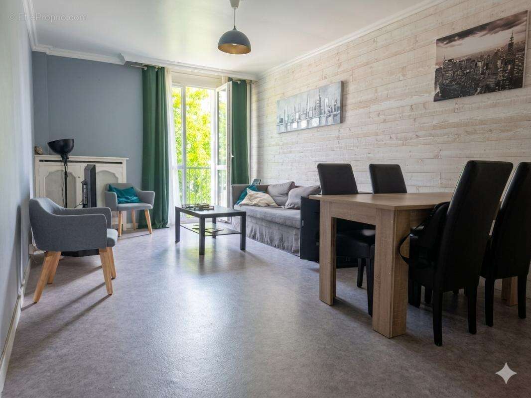 EXCLUSIVITE A VENDRE Appartement T4 de 75m² - 3 Chambres - Balcon - 37300 Joué-lès-Tours centre - photo 2