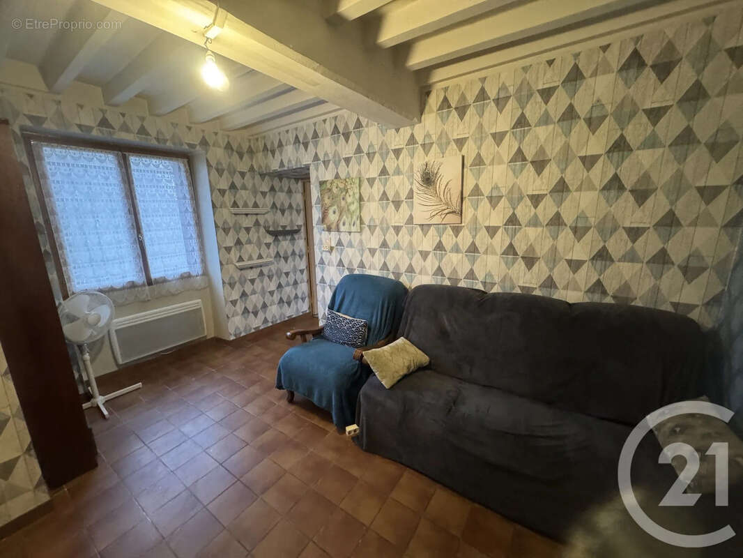 Maison à CHATEL-CENSOIR