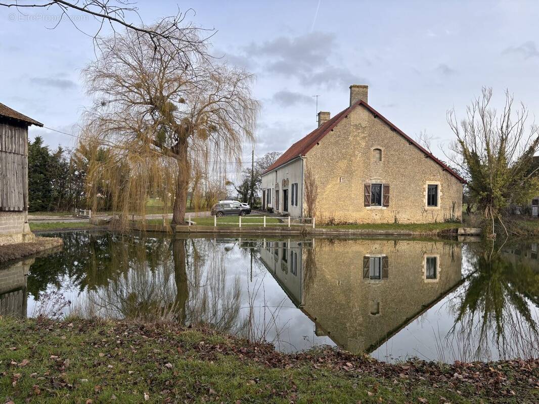 Maison à BEAUMONT-SUR-SARTHE