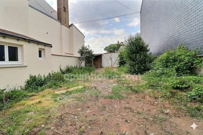 NANTES ZOLA / LA CONTRIE – Rare projet de rénovation ou extension sur une parcelle d'exception de 585 m² clos de murs - photo 4