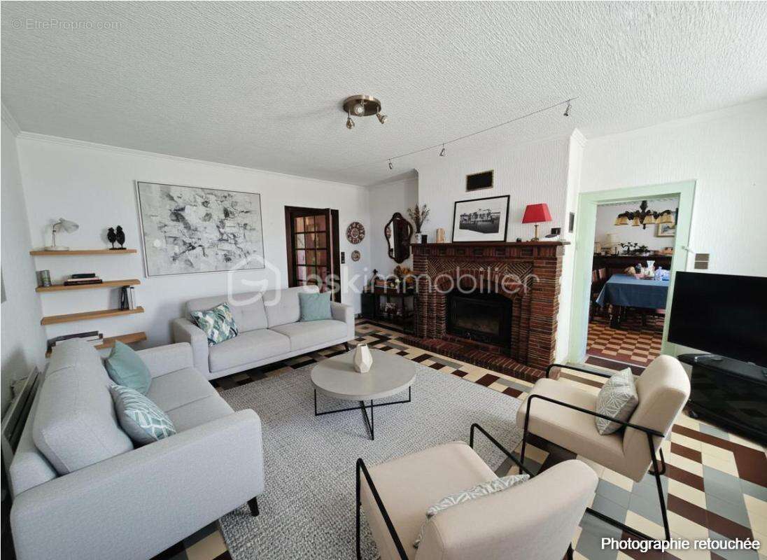 Maison ancienne en pierre de 130 m² avec dépendances sur 2 830 m² de terrain - photo 6