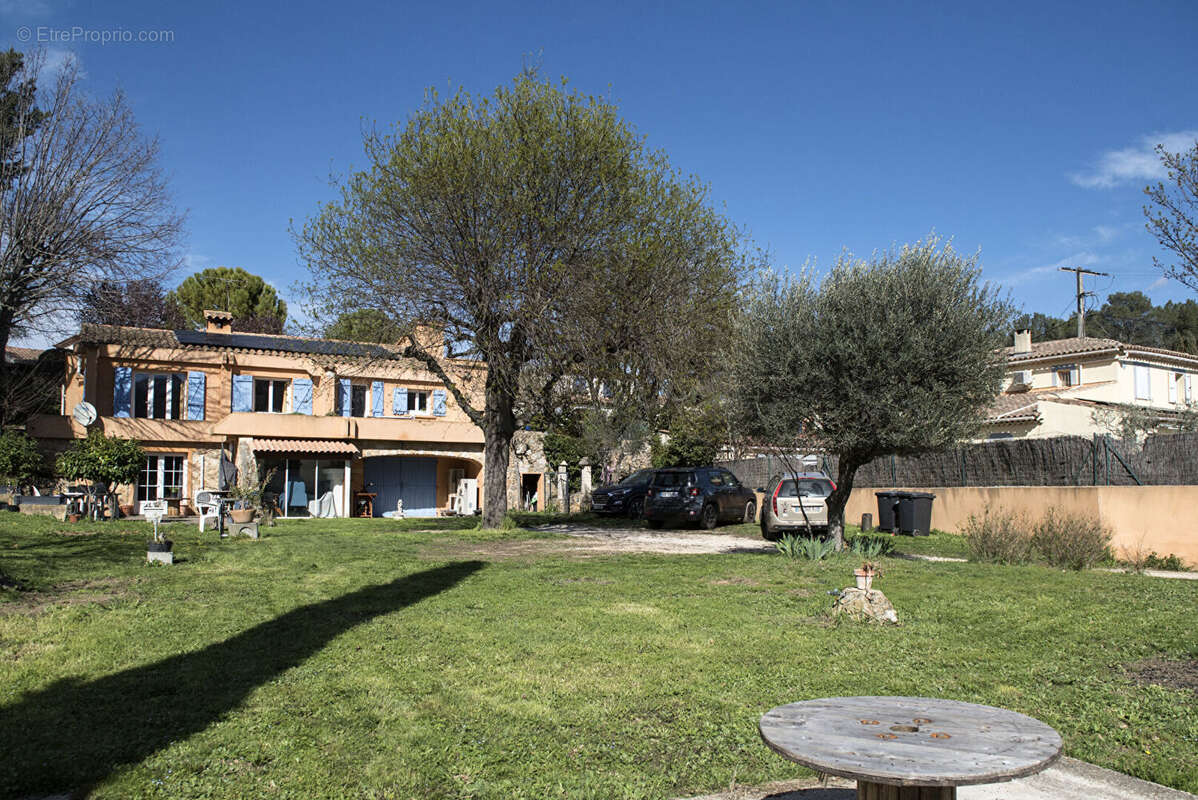 Maison à AURIOL