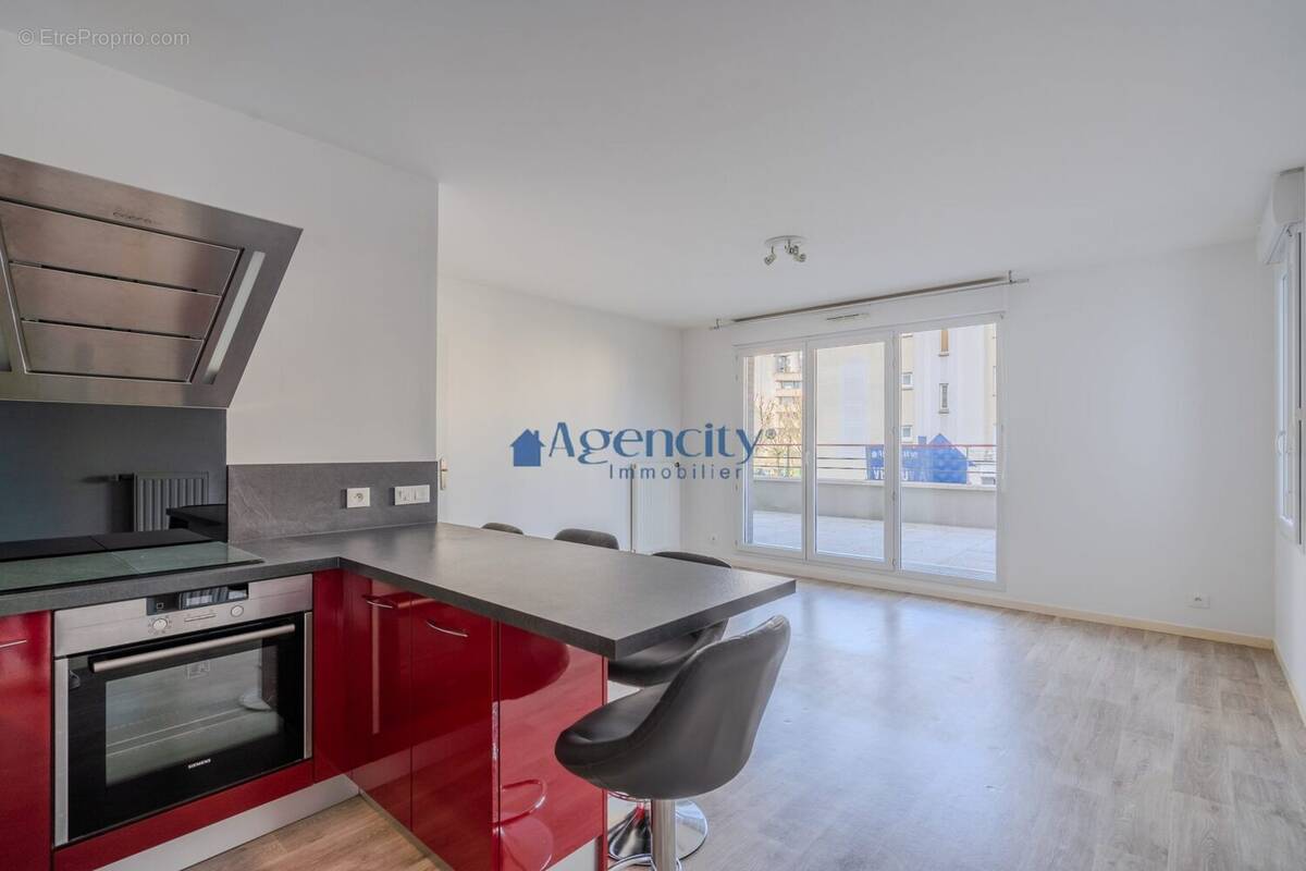 Appartement à LOGNES