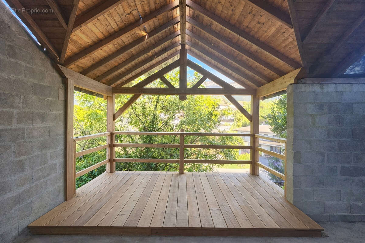 Appartement à CHEVRY