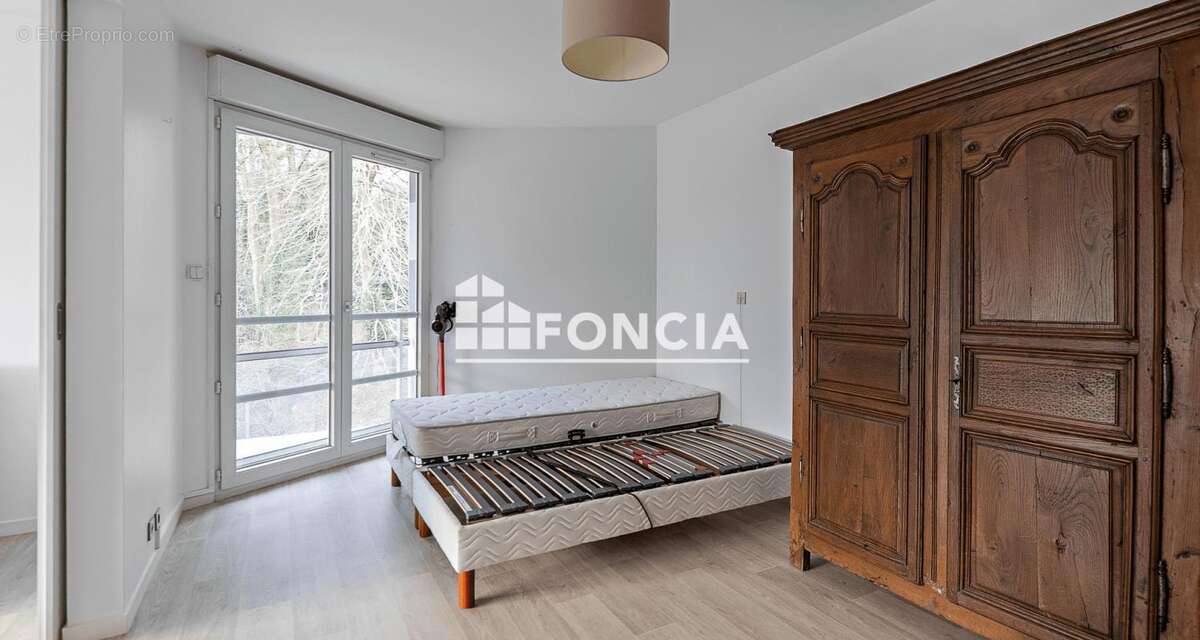 Appartement à MONT-SAINT-AIGNAN