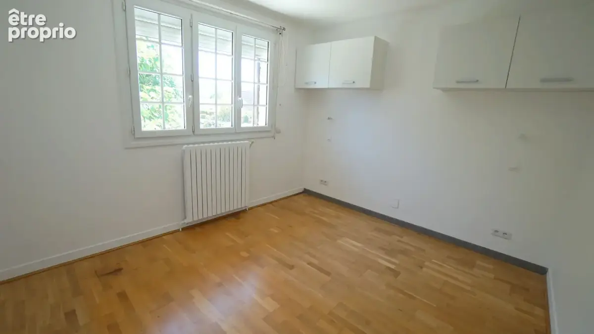 Maison à Porcheville 7 pièce(s) 141 m2 avec piscine - photo 11