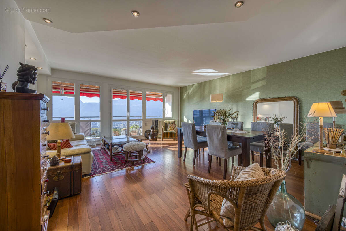 Appartement à AIX-LES-BAINS