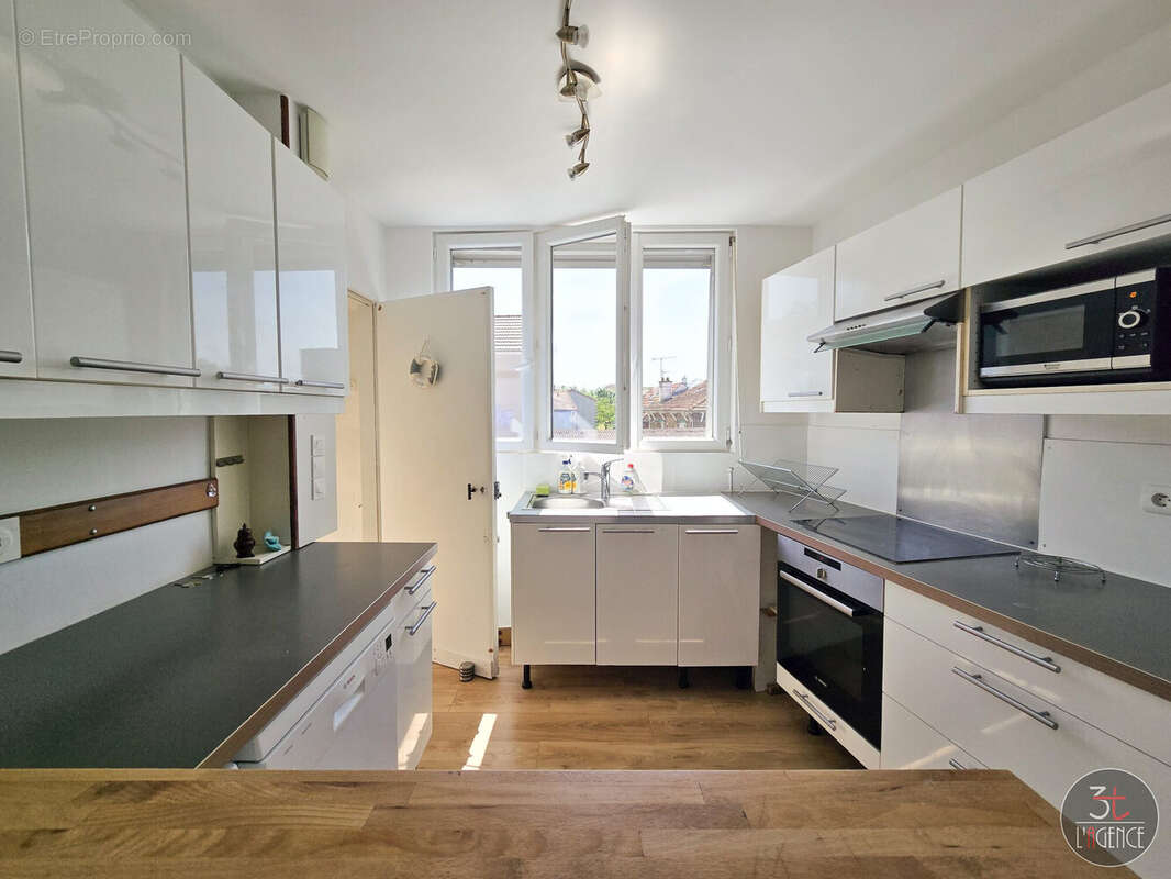 Appartement à FONTENAY-SOUS-BOIS