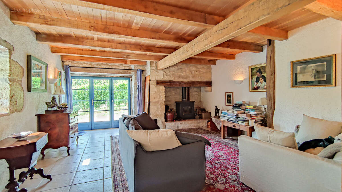 Maison à BAGAT-EN-QUERCY