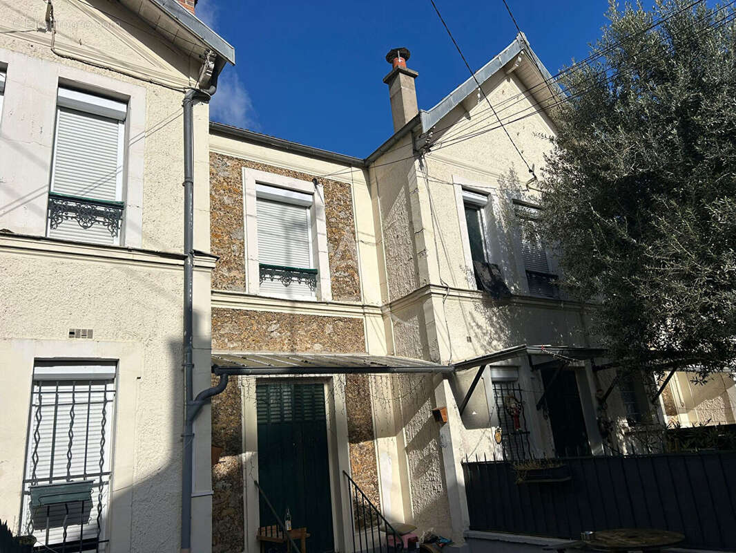 Maison à JUVISY-SUR-ORGE