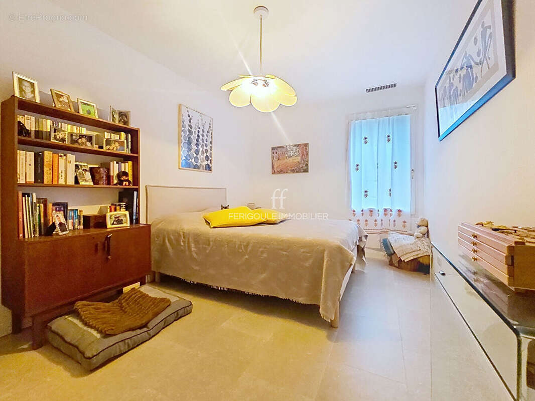 Appartement à VILLENEUVE-LES-AVIGNON