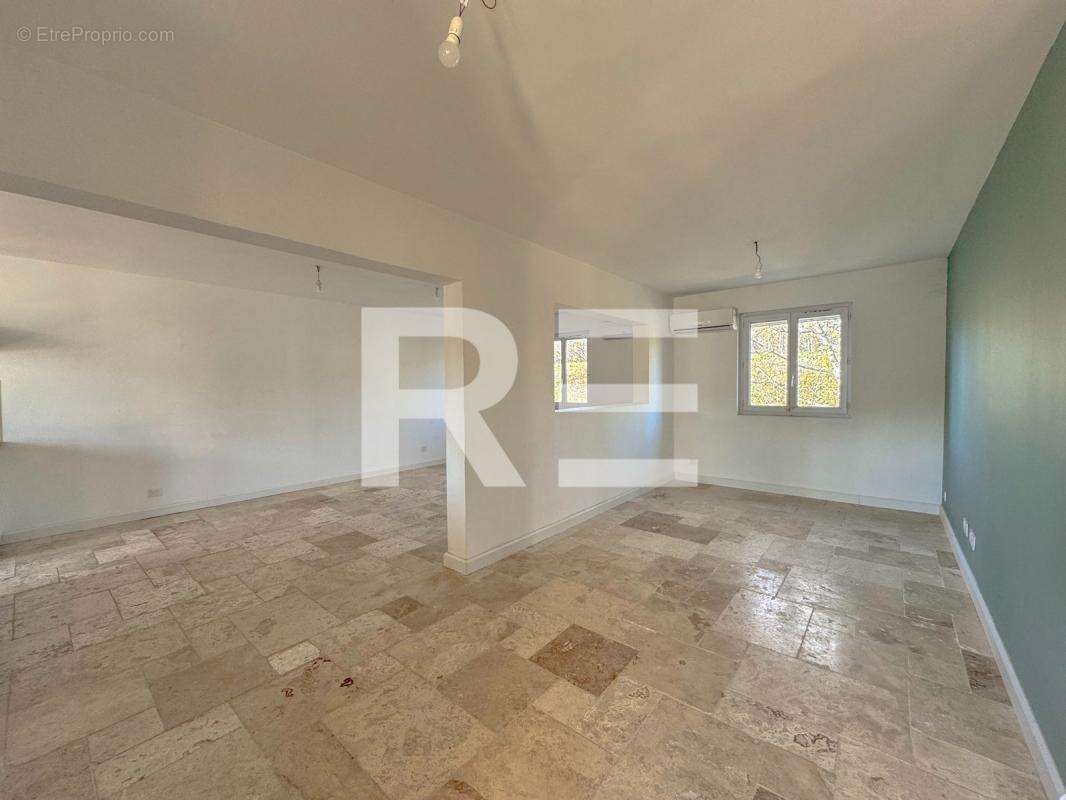 Maison à SAINT-GILLES