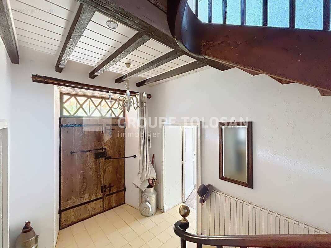Maison 255 m² à Lavaur  - photo 4