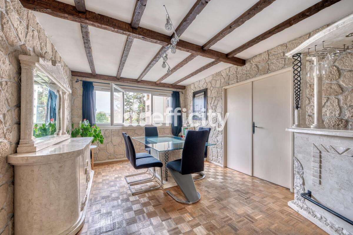 Appartement à SAINT-GRATIEN