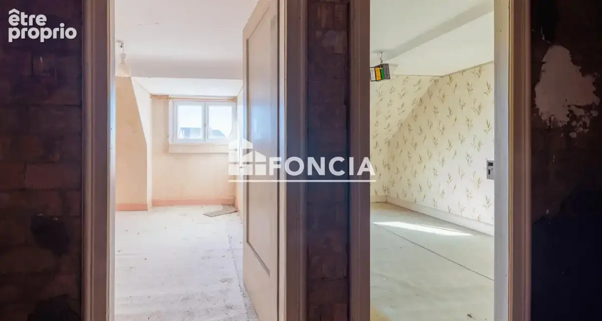 À vendre – maison de ville avec 2 appartements loués et potentiel d’aménagement - photo 16