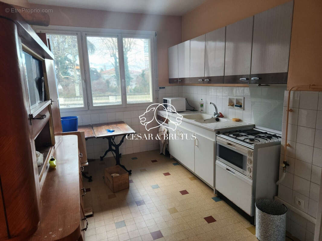 Appartement à SAINT-ETIENNE