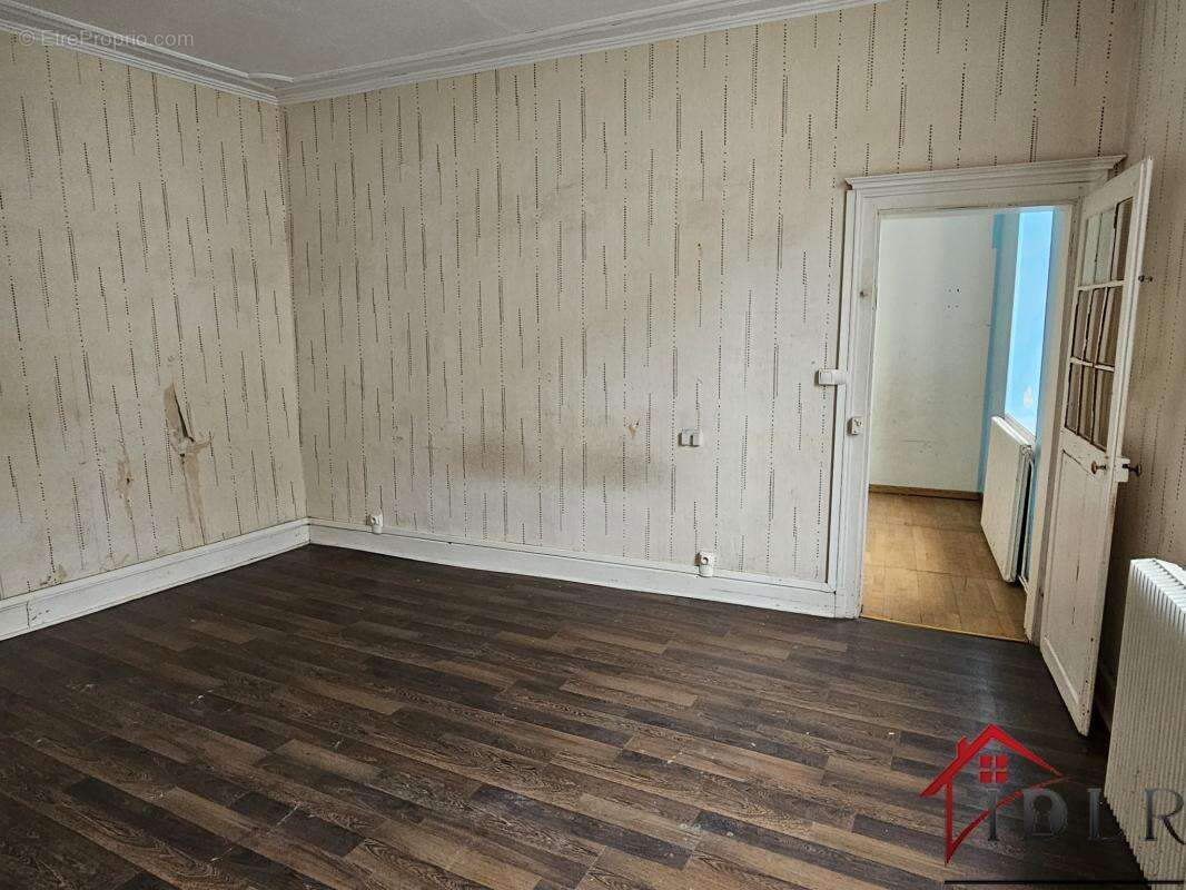 Maison à WASSY