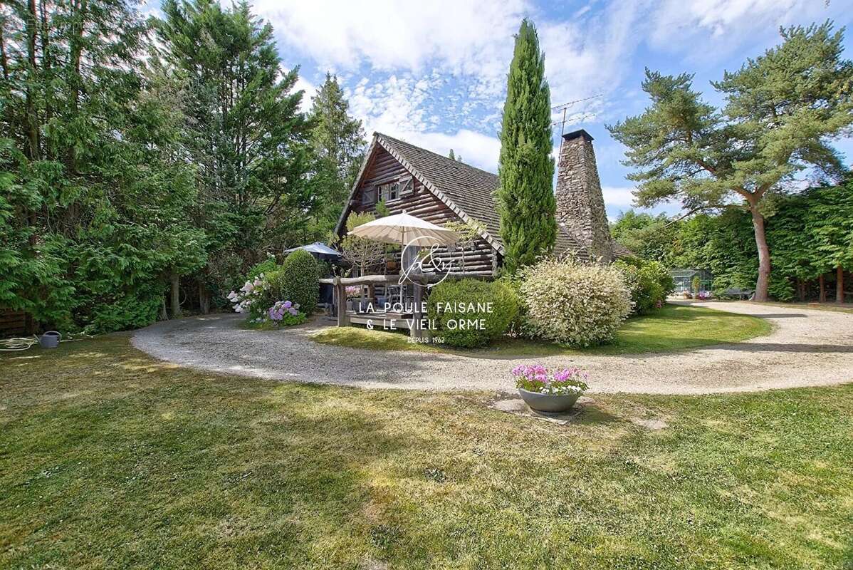 Maison à SAINT-LEGER-EN-YVELINES