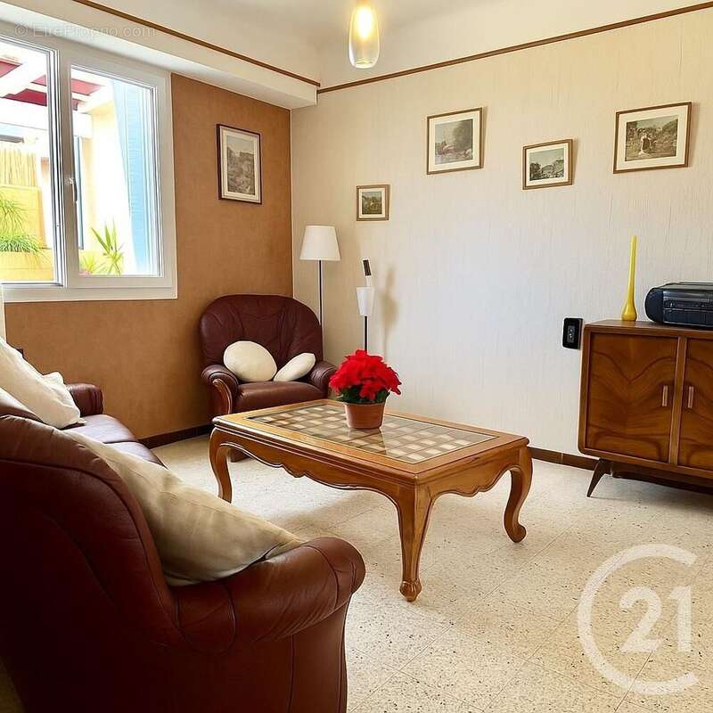 Maison à TORREILLES