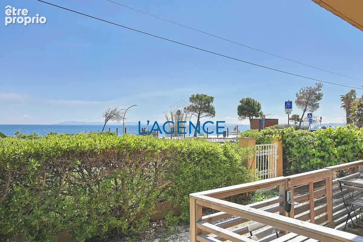 Appartement T2 de 38 m2 avec terrasse FACE A LA MER - photo 3