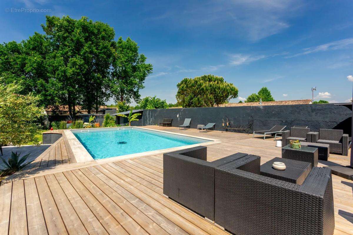 Maison à SAINTE-HELENE