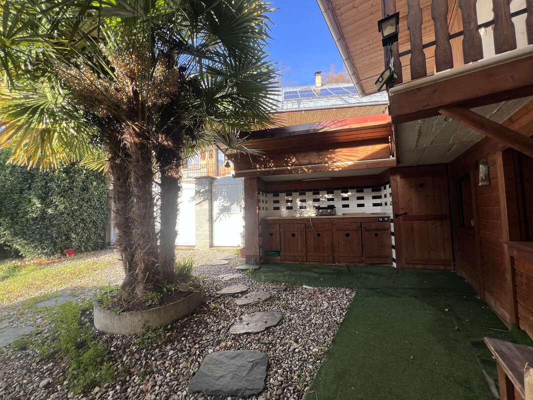 Maison à GILLY-SUR-ISERE