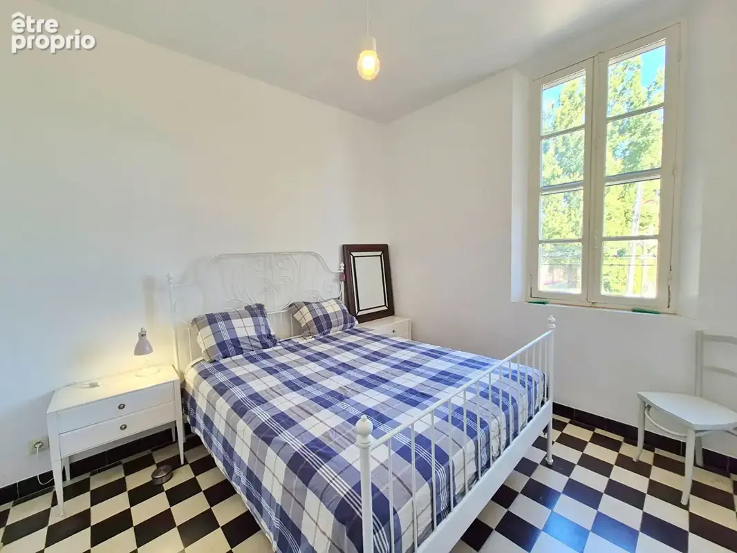 Spacieuse maison de village de six chambres avec piscine, jardin et activité de location saisonnière établie - photo 8