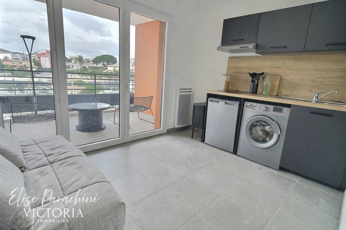 Appartement à HYERES
