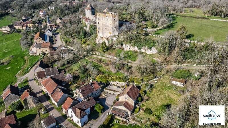 Commerce à CHAUDENAY-LE-CHATEAU
