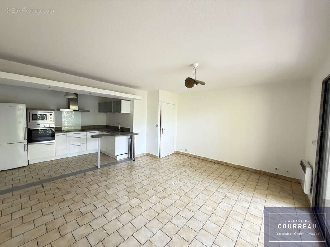 Beaux-Arts (Saint LAZARE) T2 de 49m2 avec Terrasse - photo 4