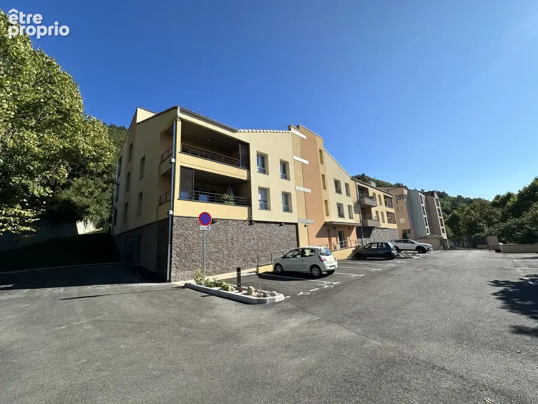 APPARTEMENT T3 en résidence sécurisée de 67 m2 à DIGNE LES BAINS (04) - photo 2
