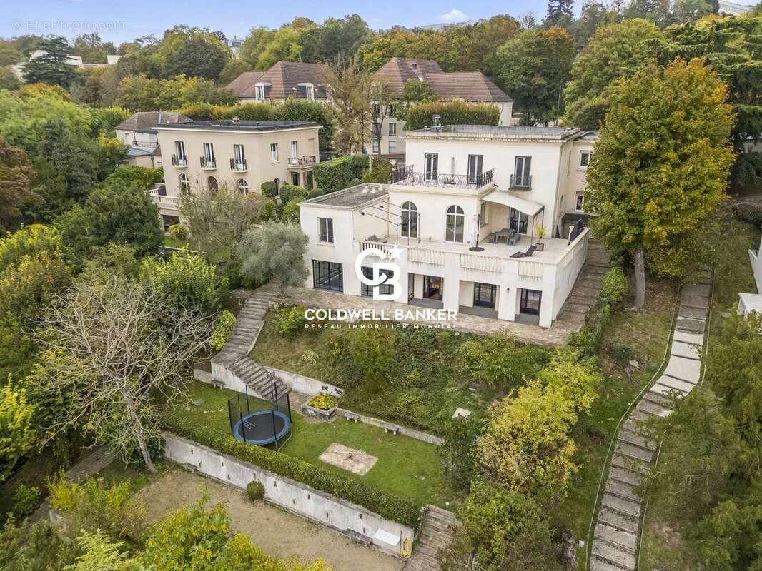 Maison à SAINT-GERMAIN-EN-LAYE