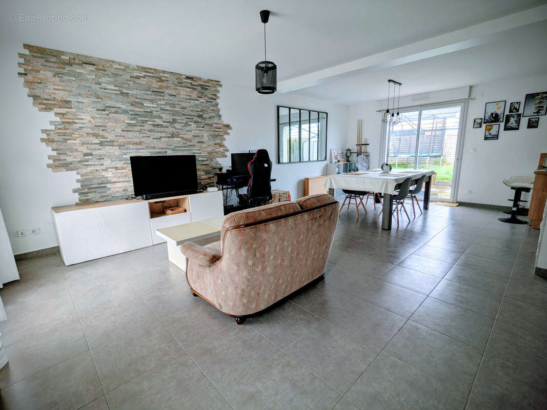 Maison à NORT-SUR-ERDRE