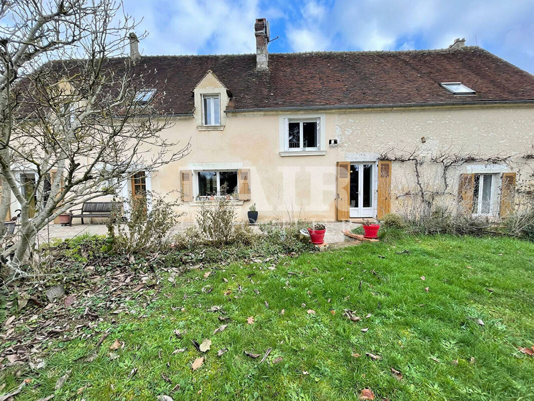 Maison à CONDE-SUR-HUISNE