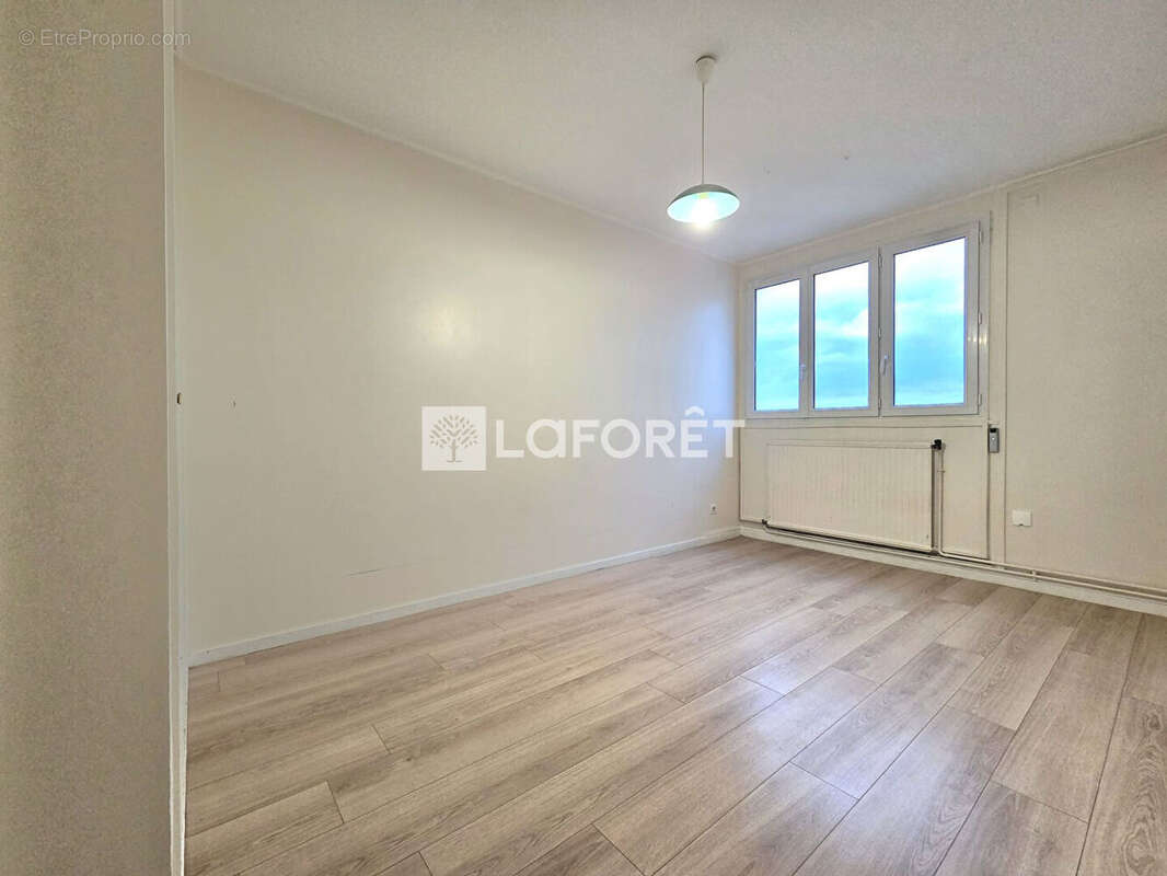 Appartement à PONTOISE