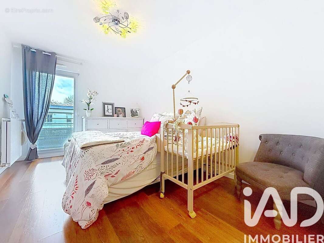 Photo 5 - Appartement à VERT-SAINT-DENIS