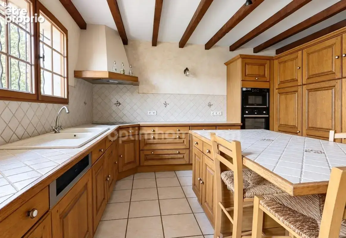 Maison familiale, 5 chambres, terrain de 685 m² et nombreux équipements sur Pessac (33) - photo 6
