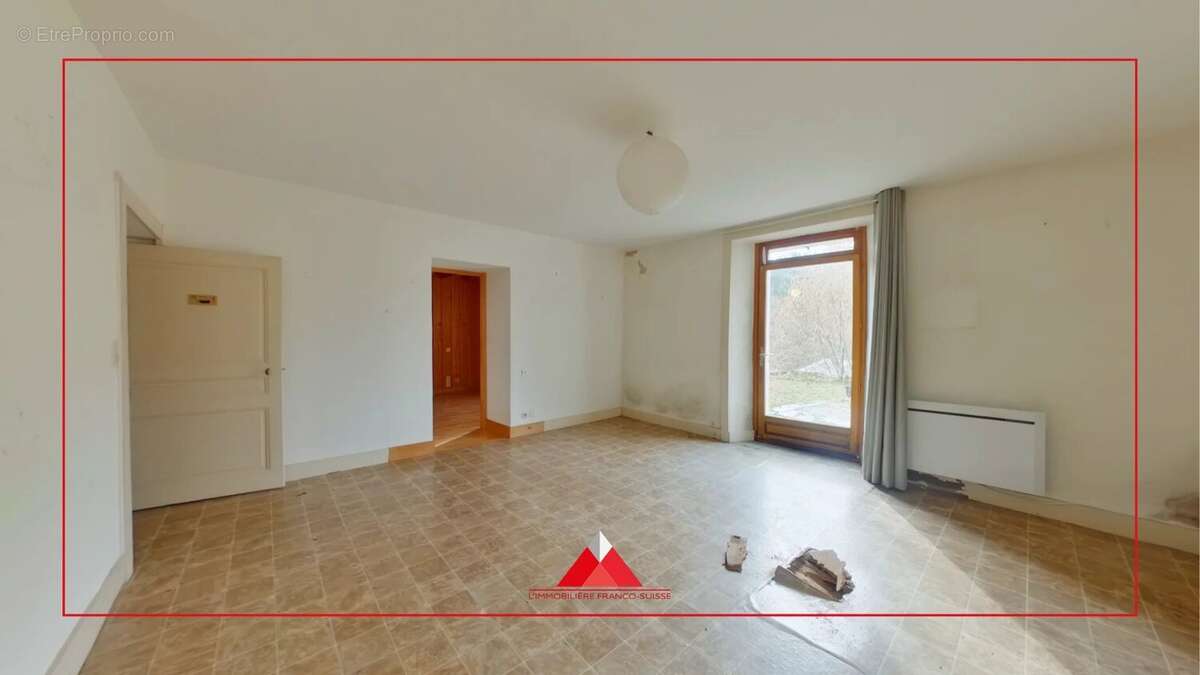 Maison mitoyenne avec terrain et garage - photo 3
