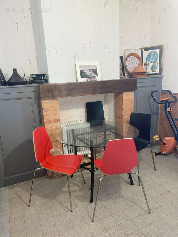 Maison à SAINT-ETIENNE-DE-CHIGNY