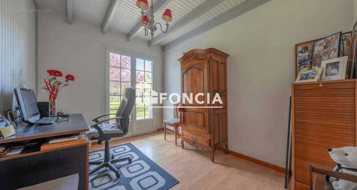 Maison à BLANQUEFORT