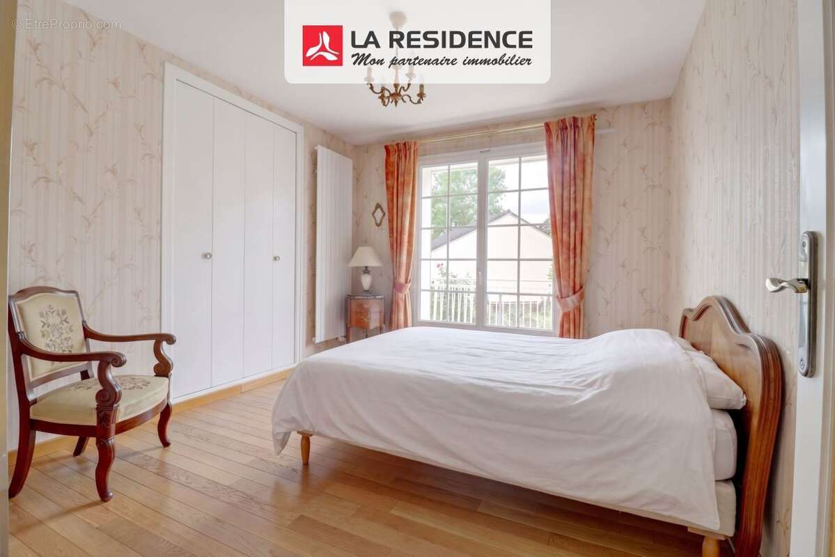 Maison 93 m² à Houdan  - photo 5