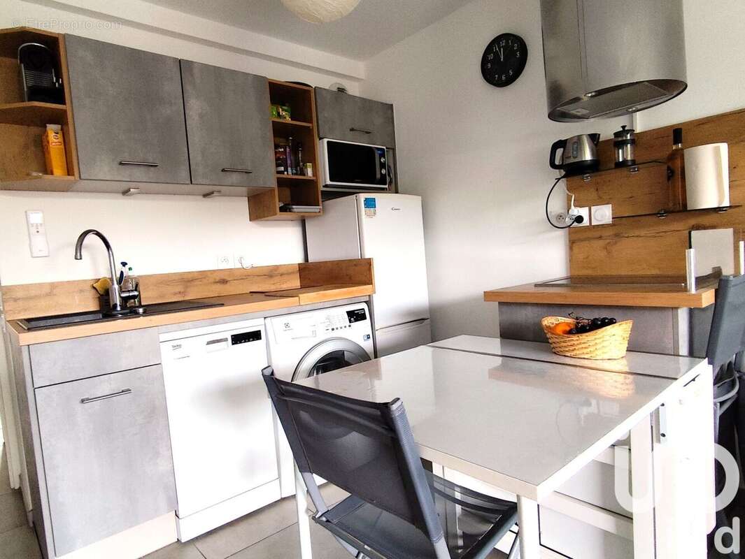 Photo 4 - Appartement à BORMES-LES-MIMOSAS