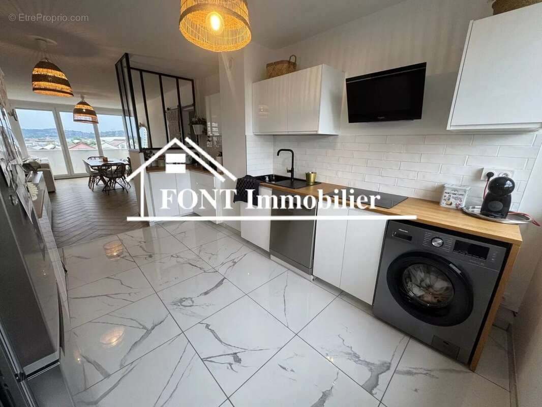 Appartement à SAINT-ETIENNE