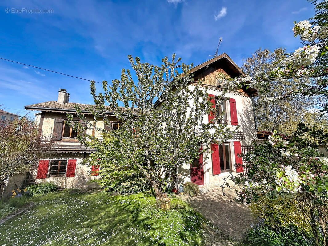 Maison à COMMERCY