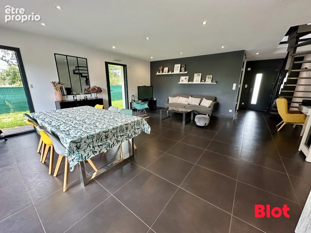 Maison 6 pièces 151 m² à vendre à Montfort-Sur-Meu (35160) - photo 5