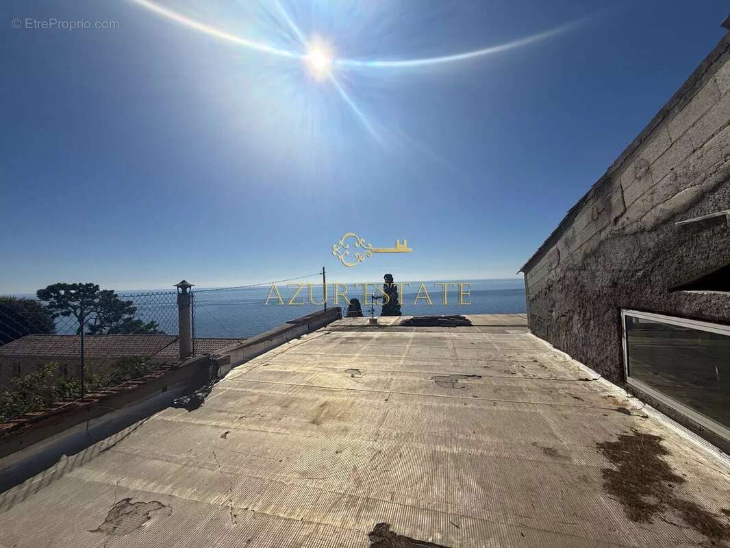 Commerce à CAP-D&#039;AIL