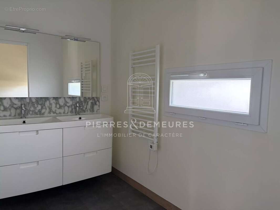 Maison à CHATEAUNEUF-SUR-CHER