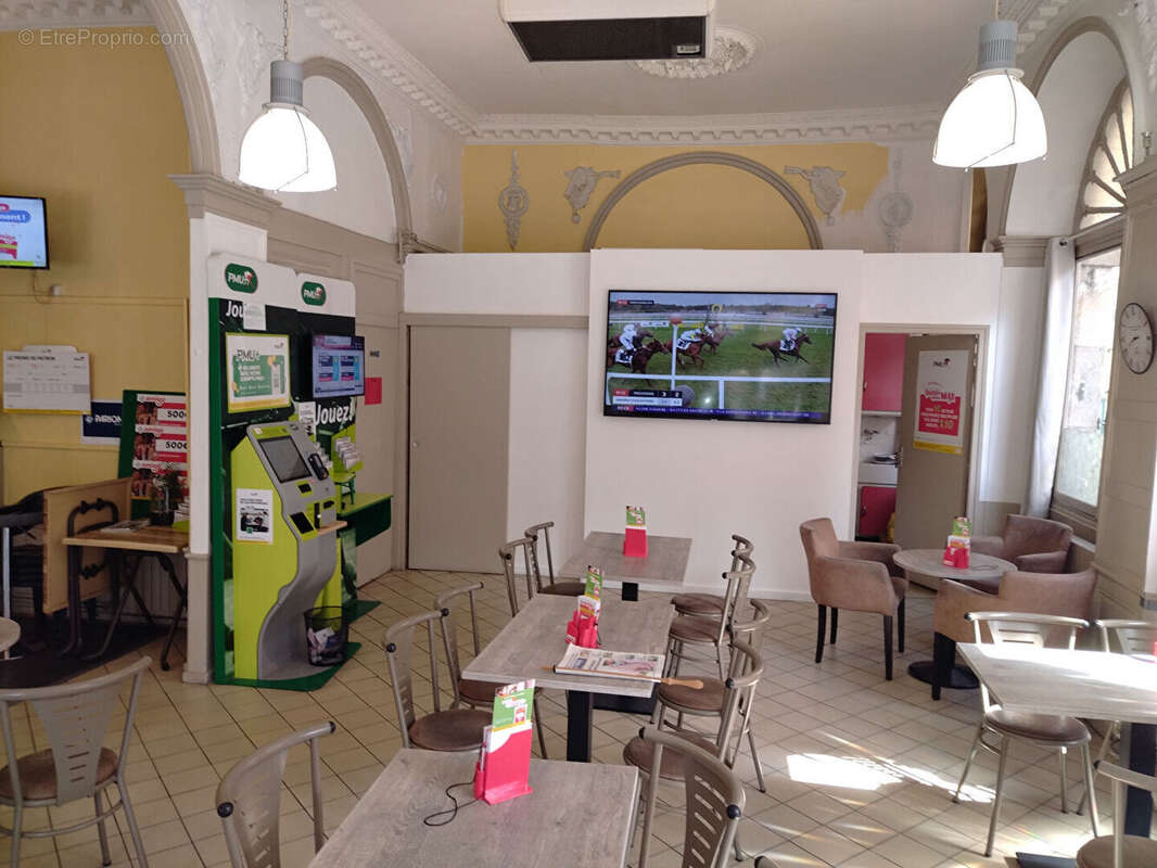 Commerce à LE PUY-EN-VELAY