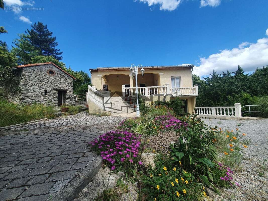 Villa 2005 140m² avec 5600m² terrain avec riviere - photo 31