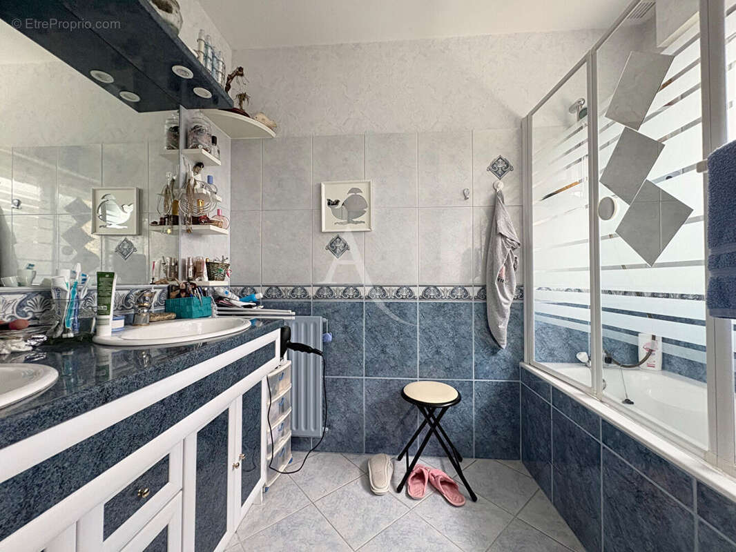 Maison à FLEURY-SUR-ORNE